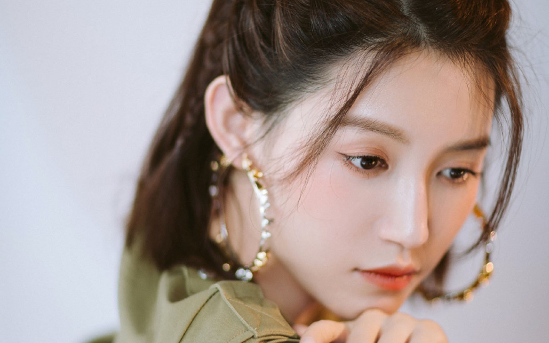 国际热身赛中国队爆冷 球迷情绪陷入低谷，国家队热身赛